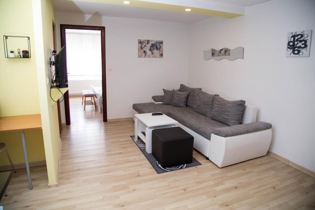 Apartmani Baotic Zupanja Ngoại thất bức ảnh